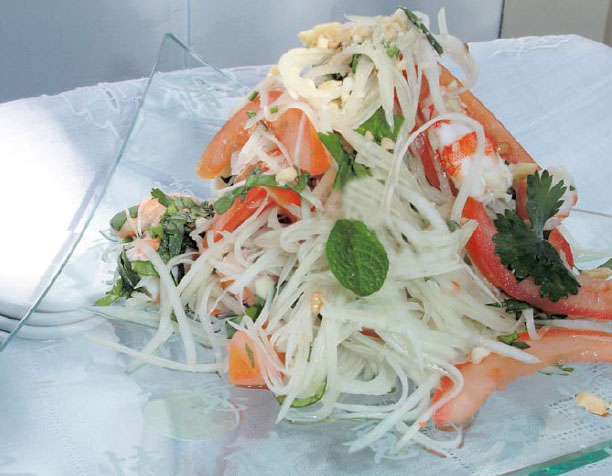 Vietnamese Green Papaya & Prawn Salad