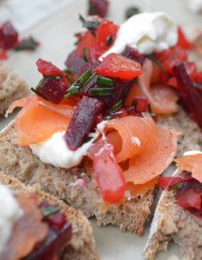 Smoked Salmon topped with roasted beetroot salsa & grated horseradish